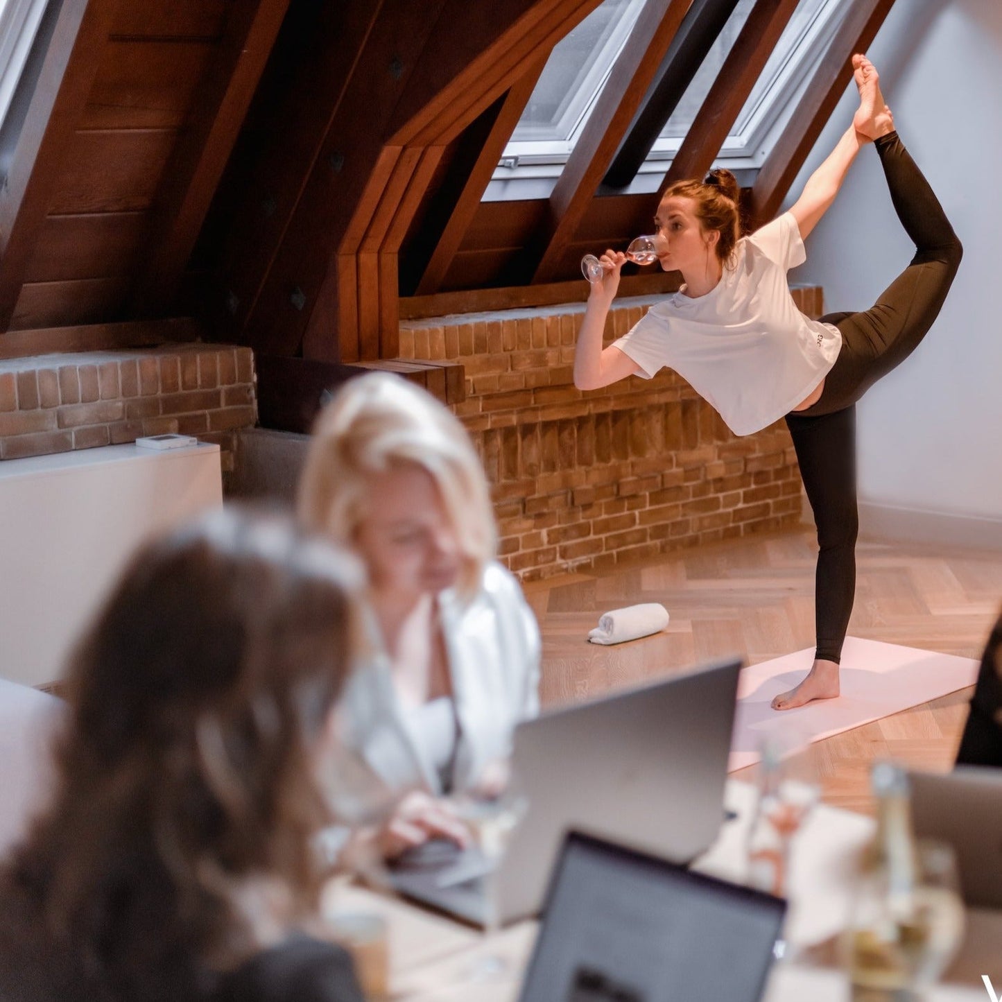 VINADA® - TINTELING TEMPRANILLO ROSÉ (0%) 750 ML GIFTSET