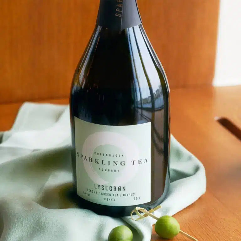 Copenhagen Sparkling Tea Company (Denmark) - Non-Alcoholic Sparkling Tea LYSEGRØN - 750ml