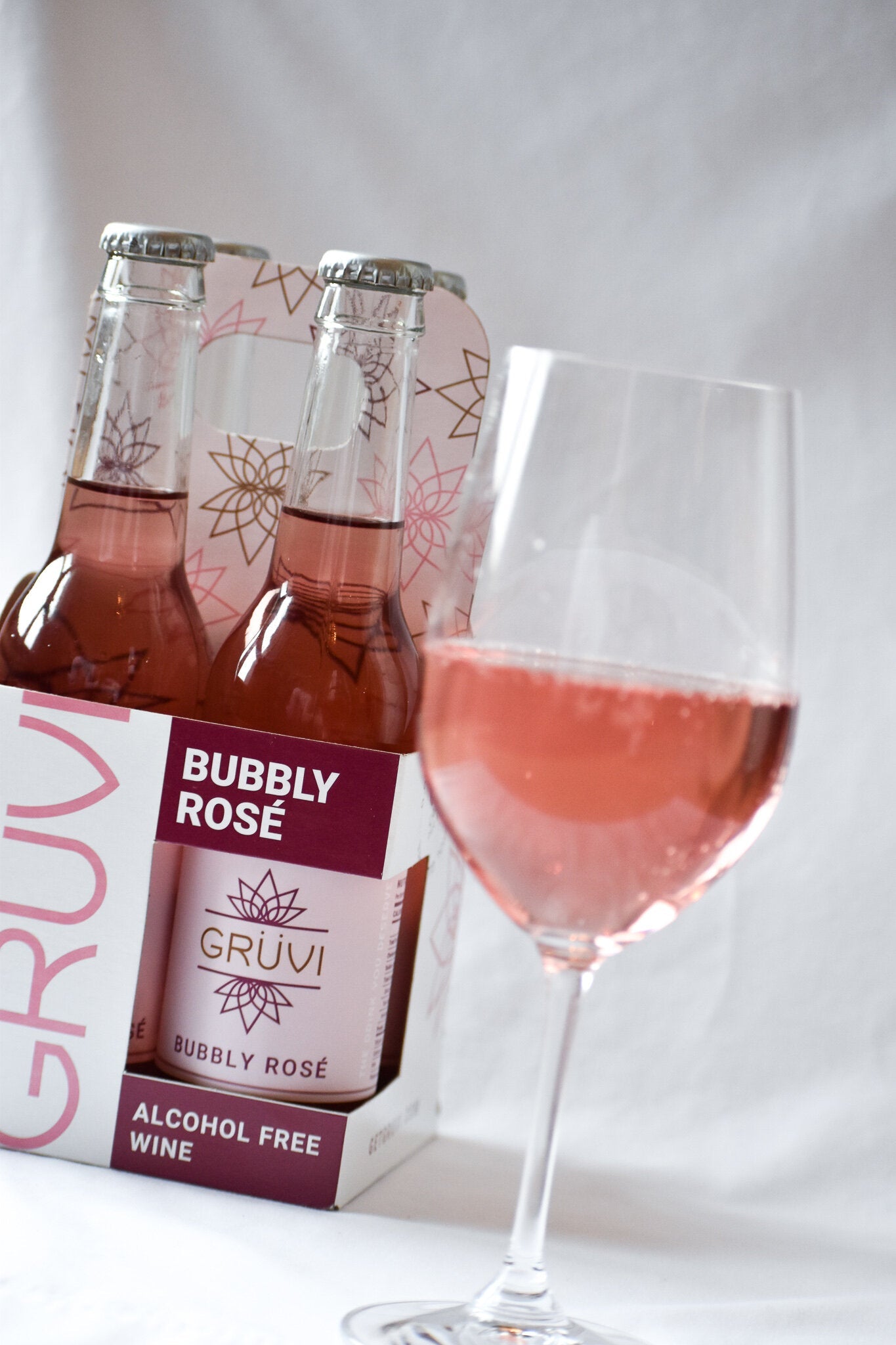 Grüvi - Alcohol-Free Bubbly Rosé - 9.3oz bottles - 12/24/48 packs 275ml