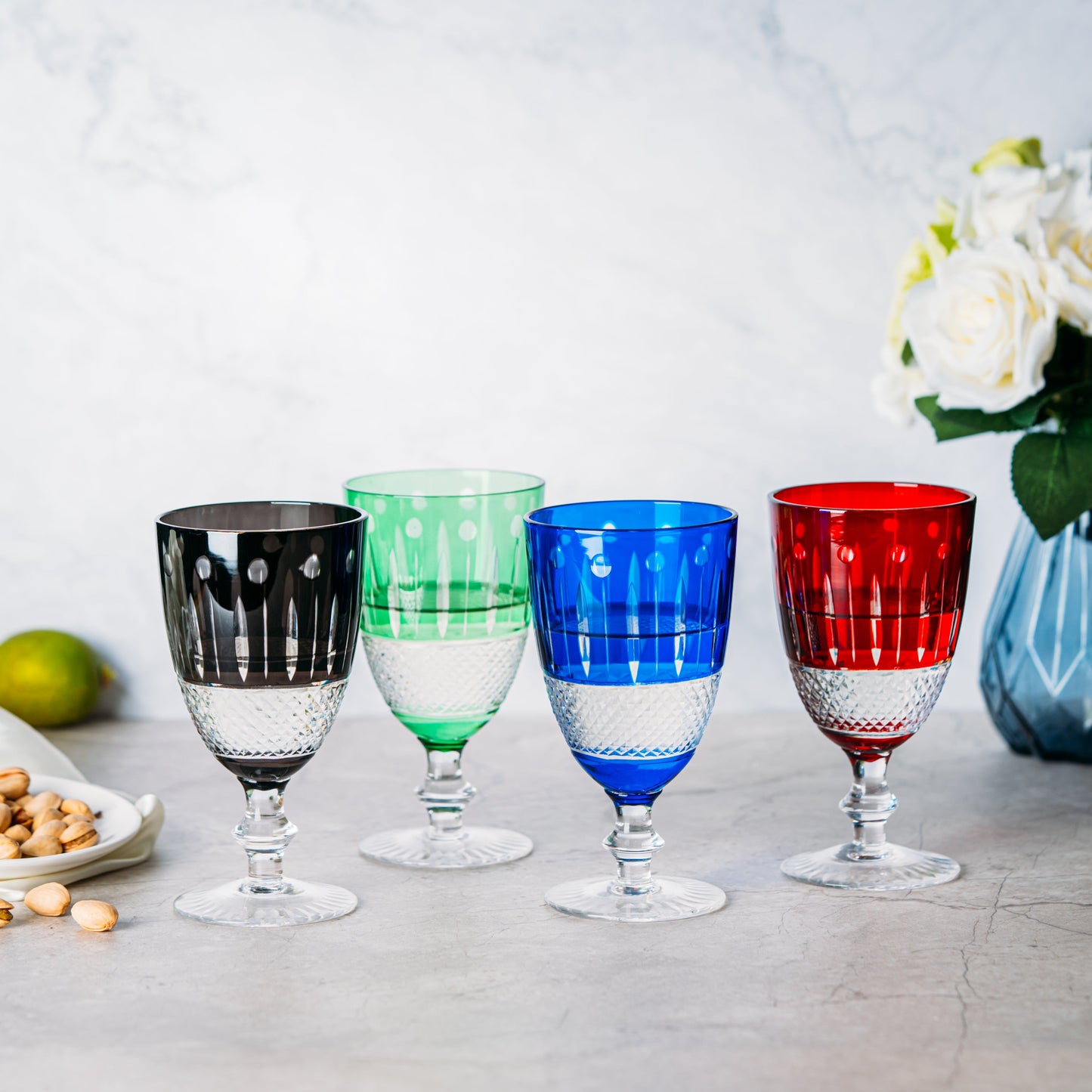 The Wine Savant - Multicolor Crystal Italian Design Cups - Set of 4 - Short Chalice Glasses - 8oz 5.7" H by The Wine Savant Venetian Italian Style Red, Blue, Green, Black Glasses, Great for Dinner Parties, Bars & Weddings