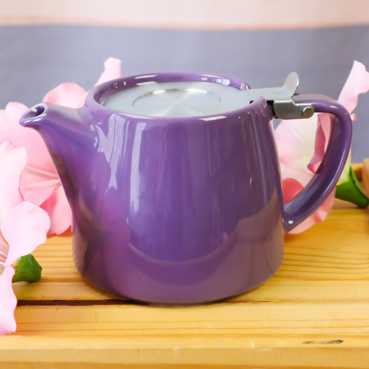 Plum Deluxe Tea - Perfect Hot Tea Teapot - 18oz