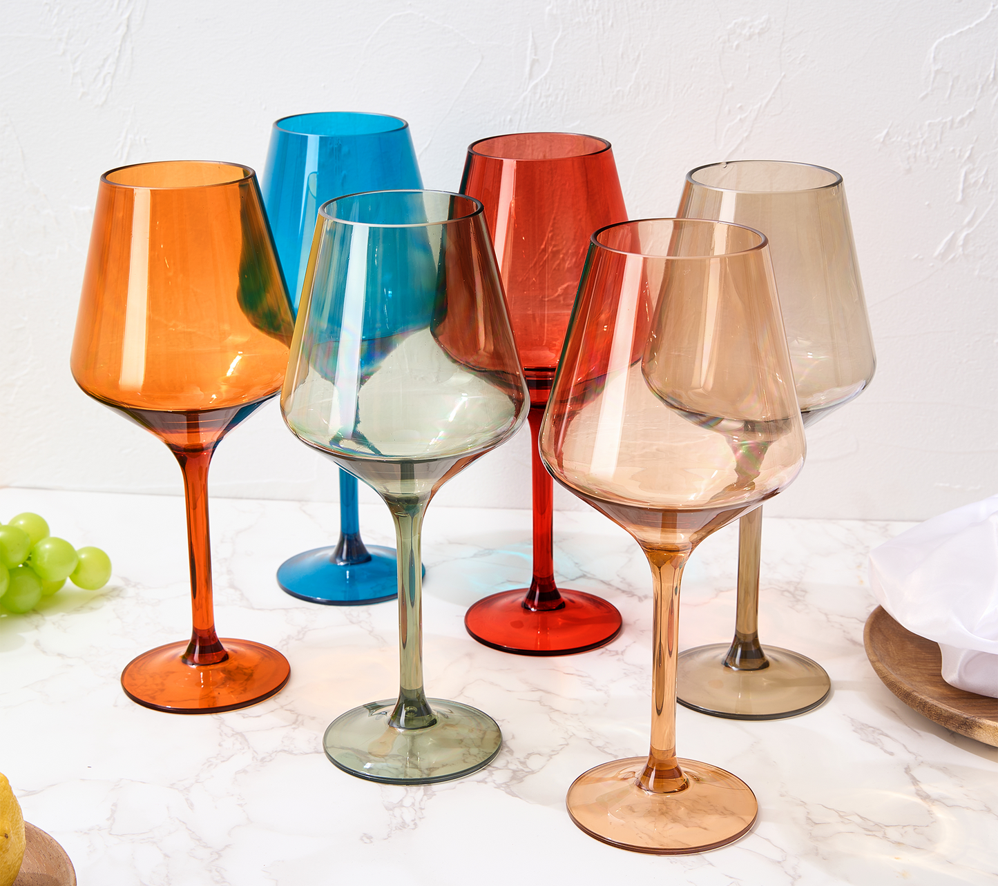 The Wine Savant - European Style Crystal, Stemmed Wine Glasses, Acrylic Glasses - Hand Wash Only - 15oz