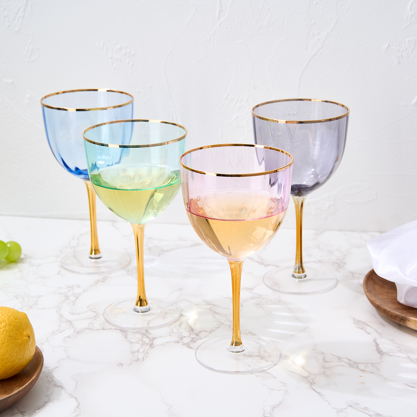 The Wine Savant - Art Deco Colored Stemmed Crystal Wine Glasses - Gilded Rim & Gold Stem - Set of 4 - 18 oz