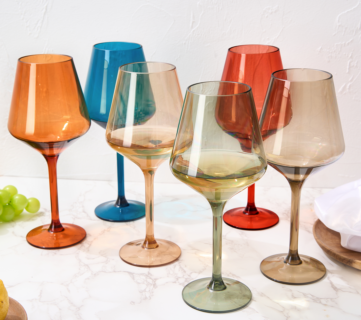 The Wine Savant - European Style Crystal, Stemmed Wine Glasses, Acrylic Glasses - Hand Wash Only - 15oz